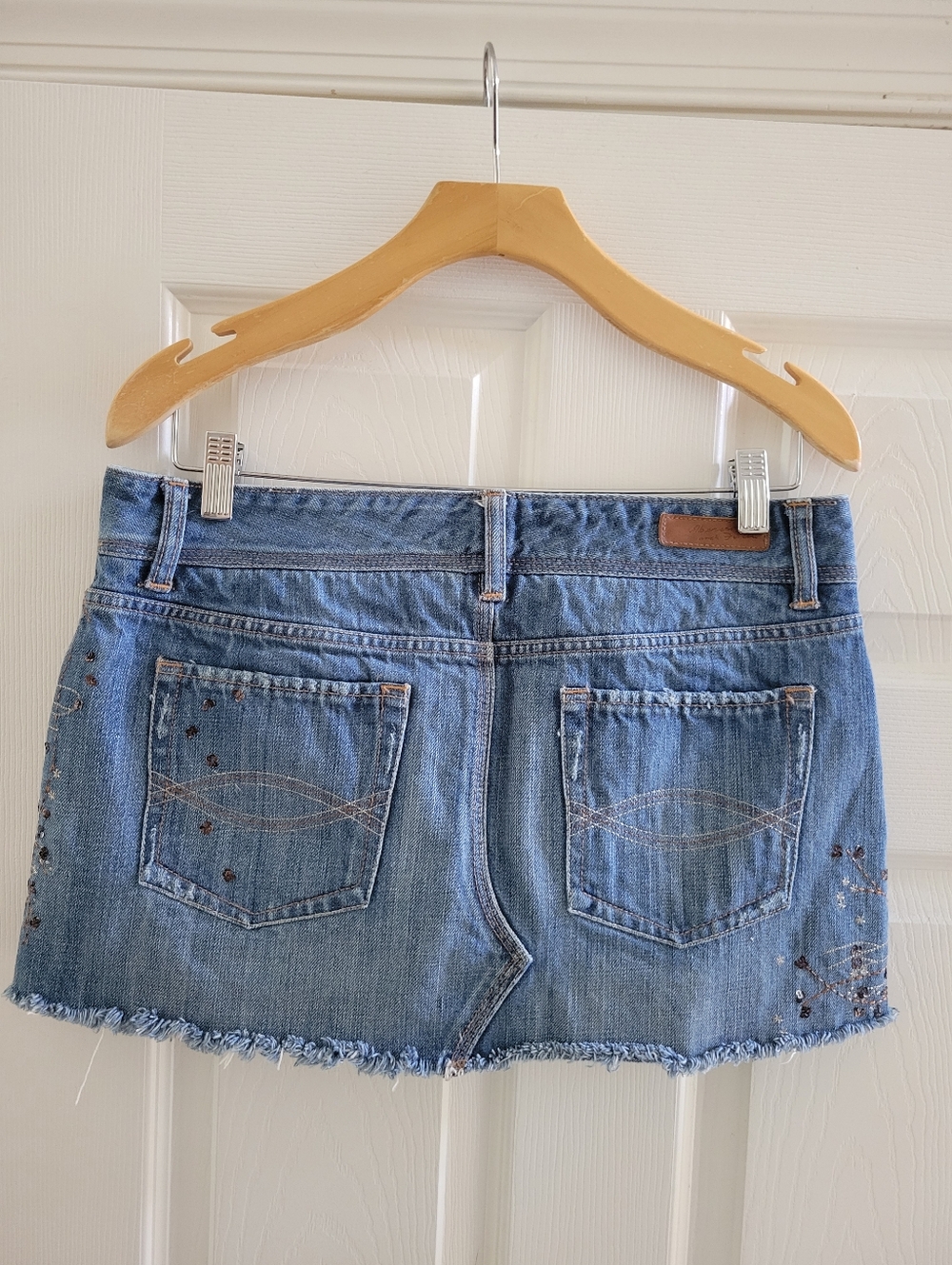 Abercrombie and Fitch Jean Denim Micro mini Skirt size 8 Sequin Vintage Y2k - Picture 11 of 11